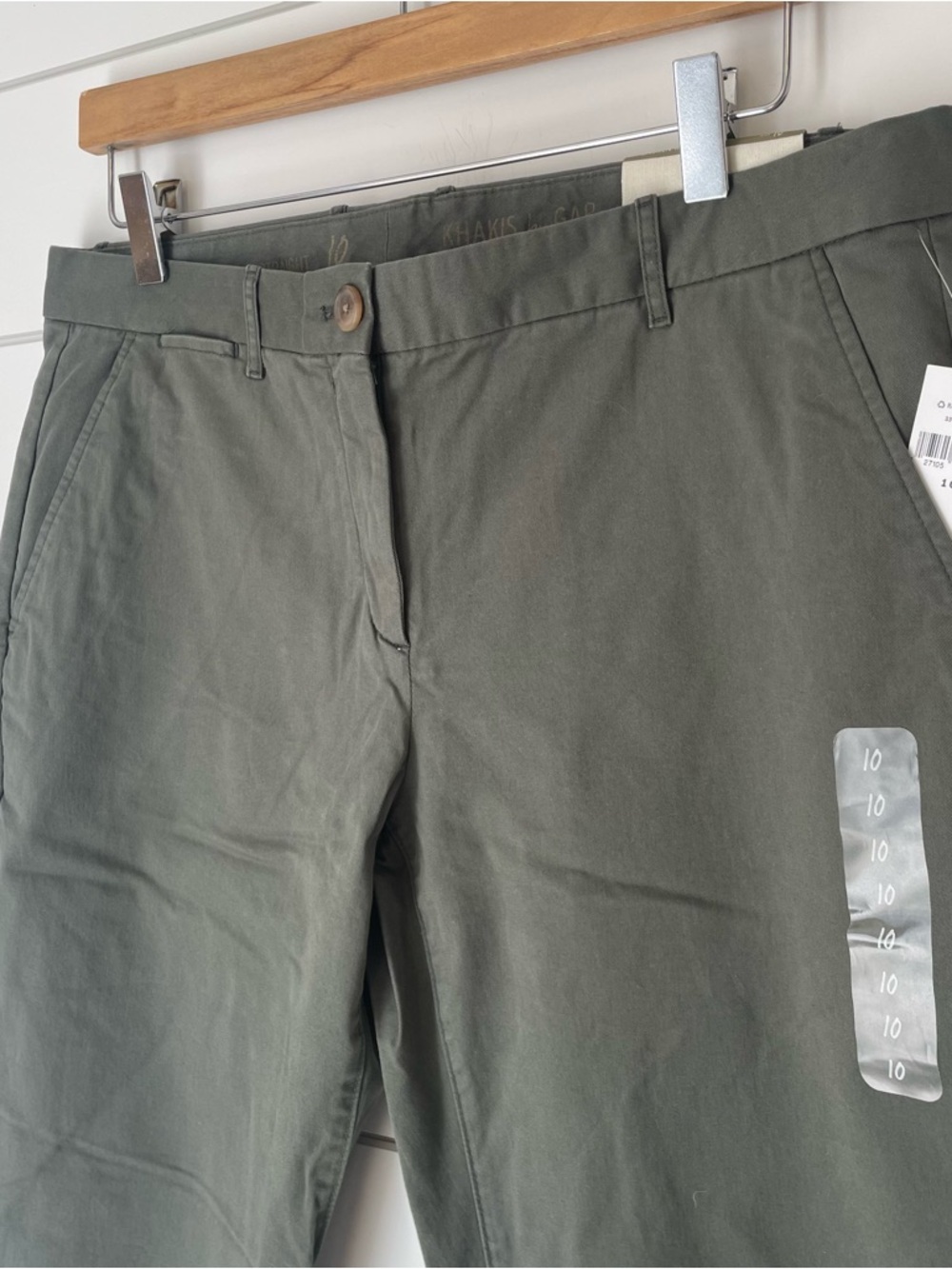 Women’s Olive Green Cropped Casual Chino Pants - Picture 2 of 13